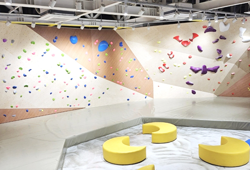 클라이밍장(1층)